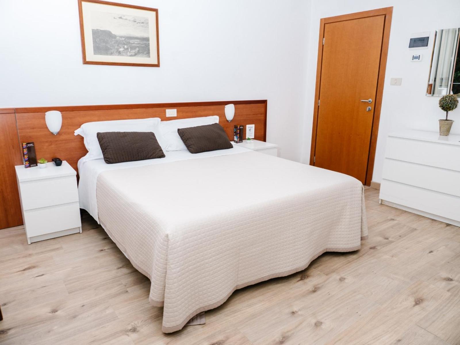 Hotel Antagos Montesilvano Marina Esterno foto