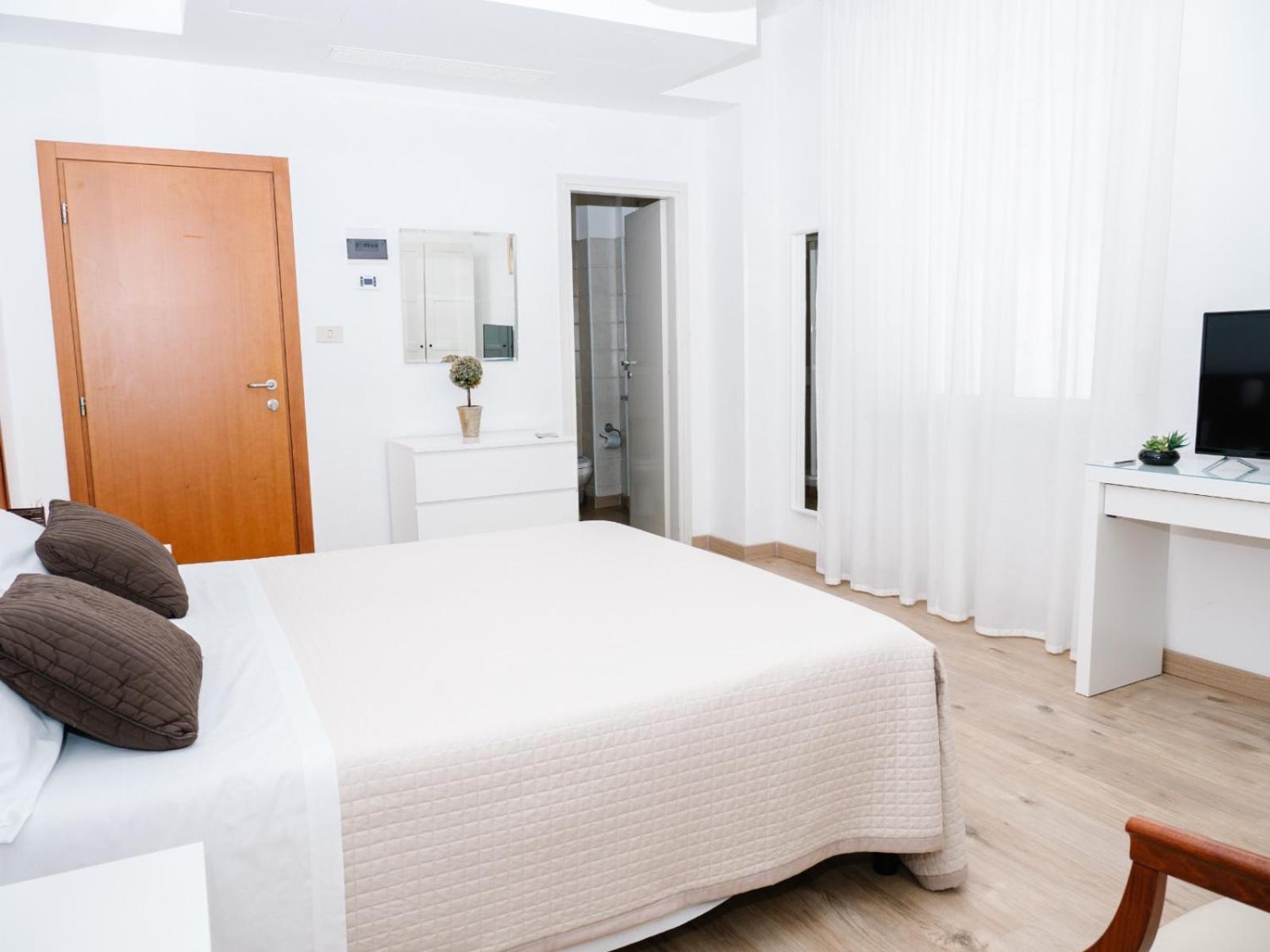Hotel Antagos Montesilvano Marina Esterno foto